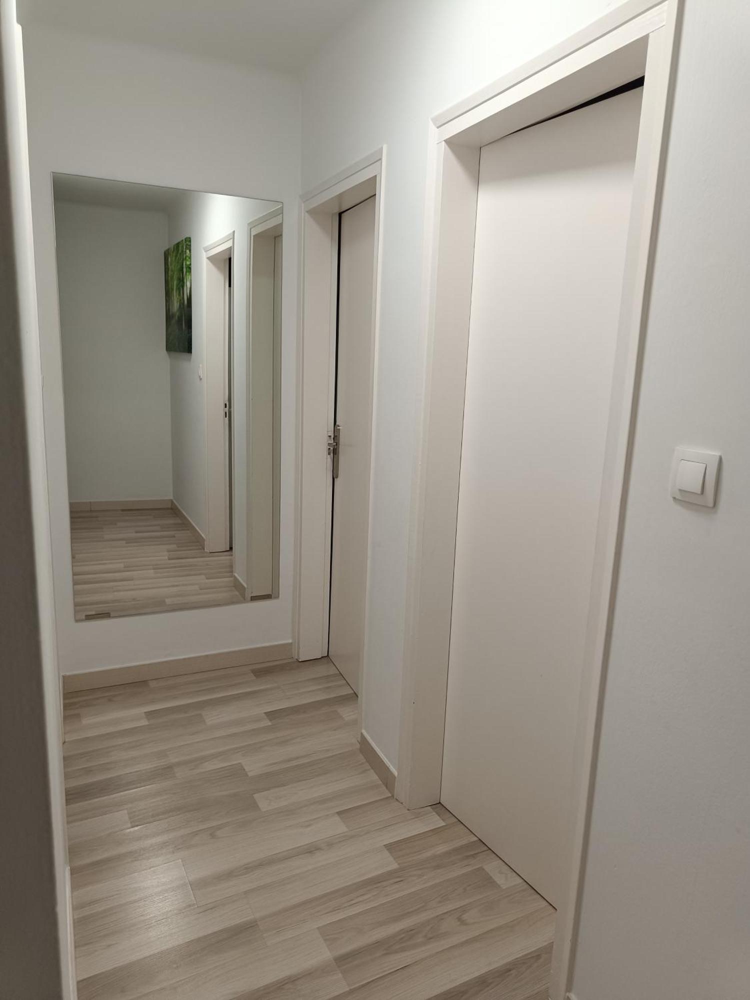 Apartamento Confort I La Seu d'Urgell Extérieur photo