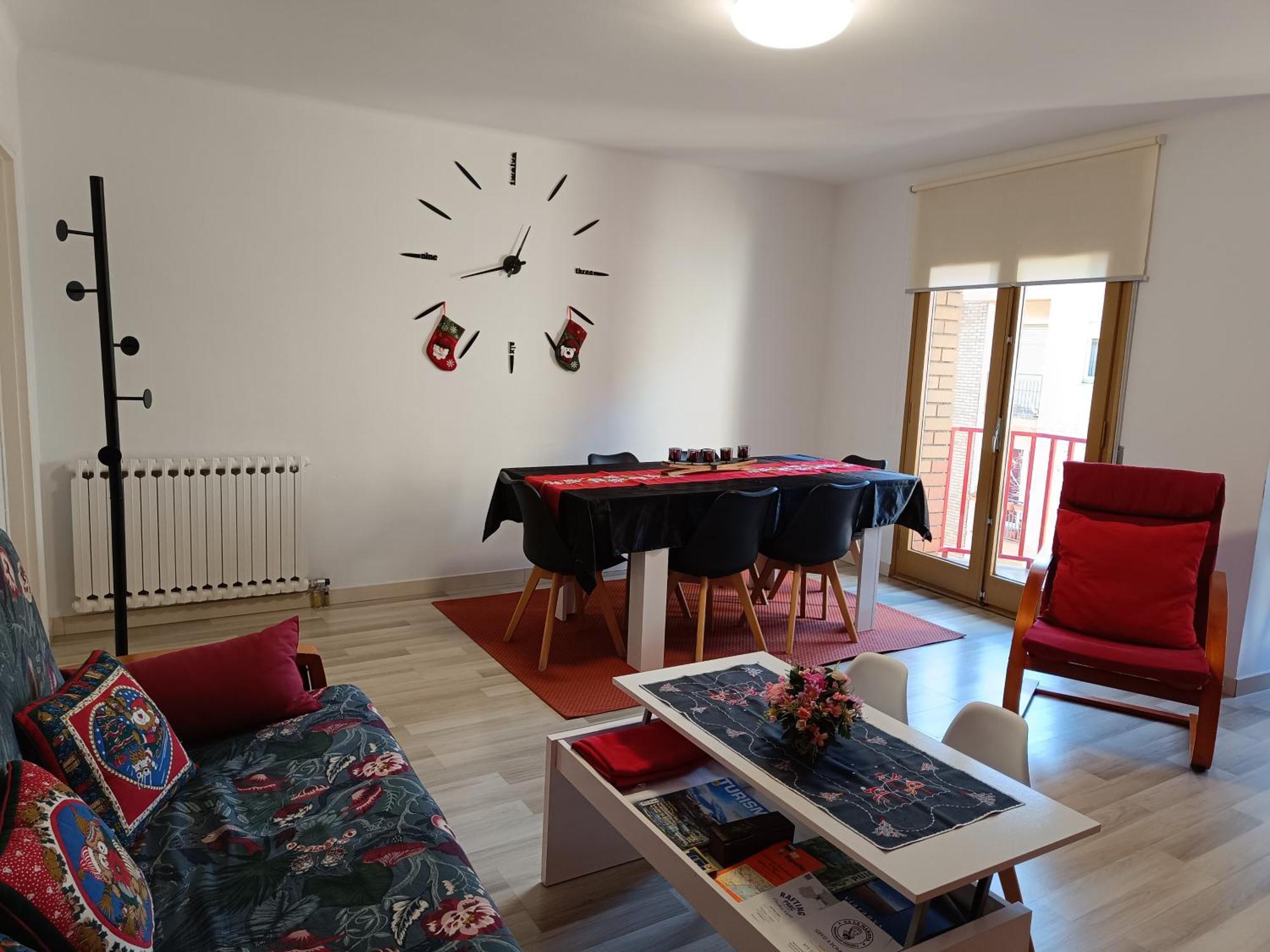 Apartamento Confort I La Seu d'Urgell Extérieur photo